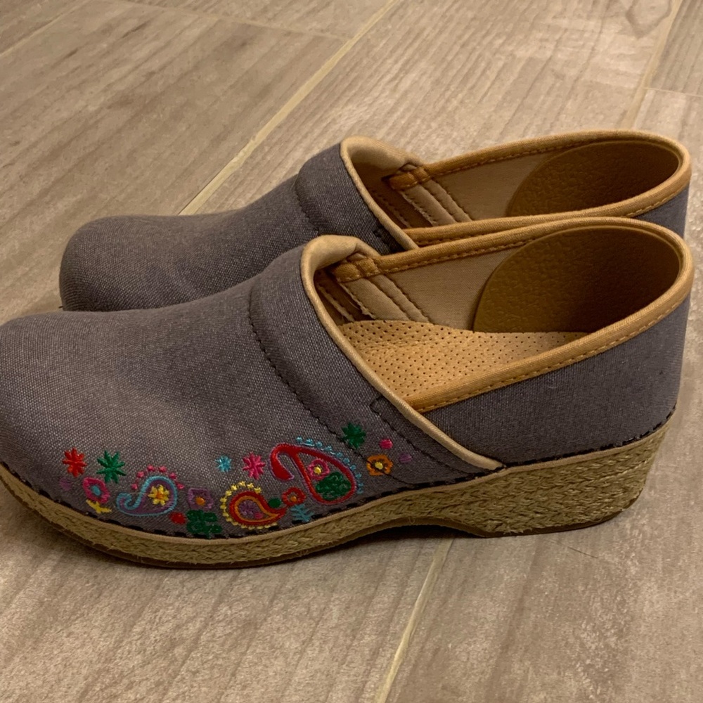 Excellent condition Danskos